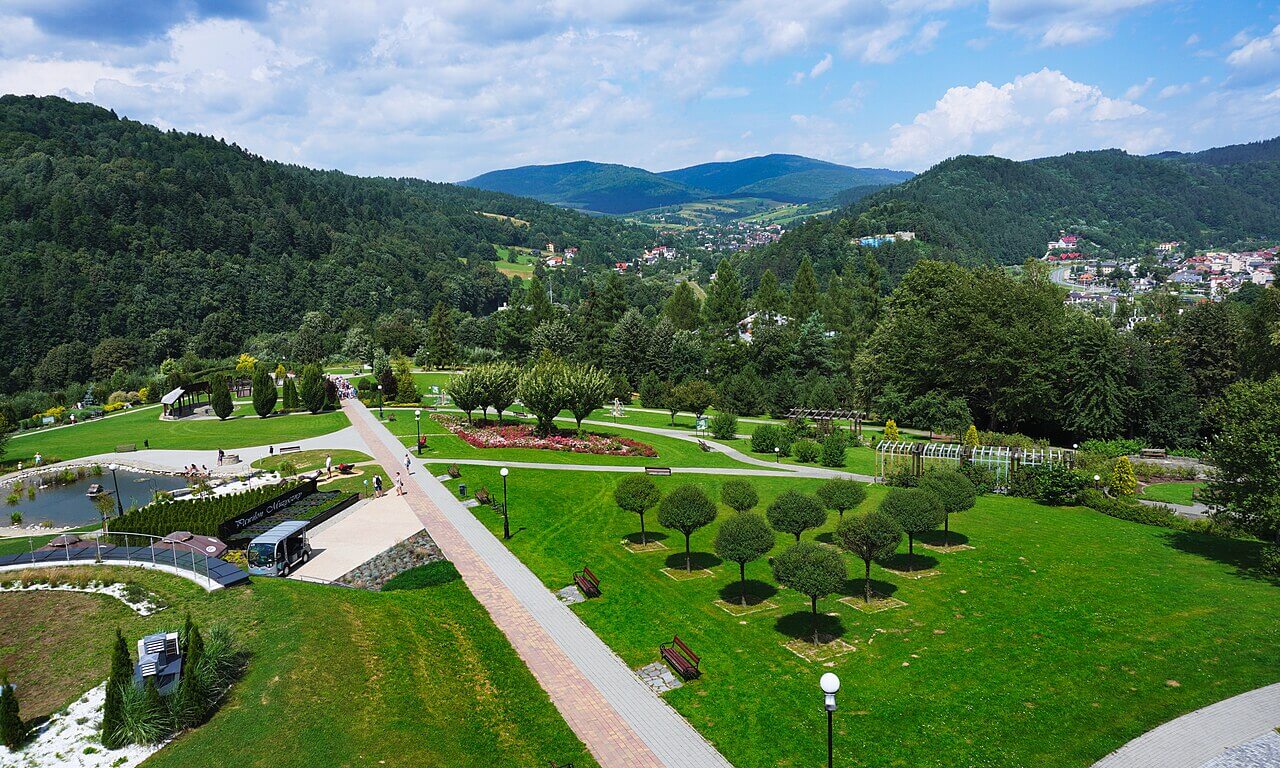 Ranking Sanatoriów w Muszynie 2026: Gdzie Jechać na Leczenie